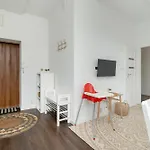 Bright And Cosy In By Renters Appartement