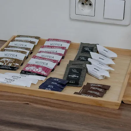 Bright And Cosy In By Renters Daire *