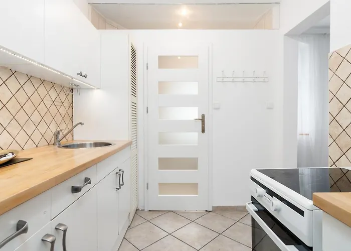 Bright And Cosy In By Renters * Познань