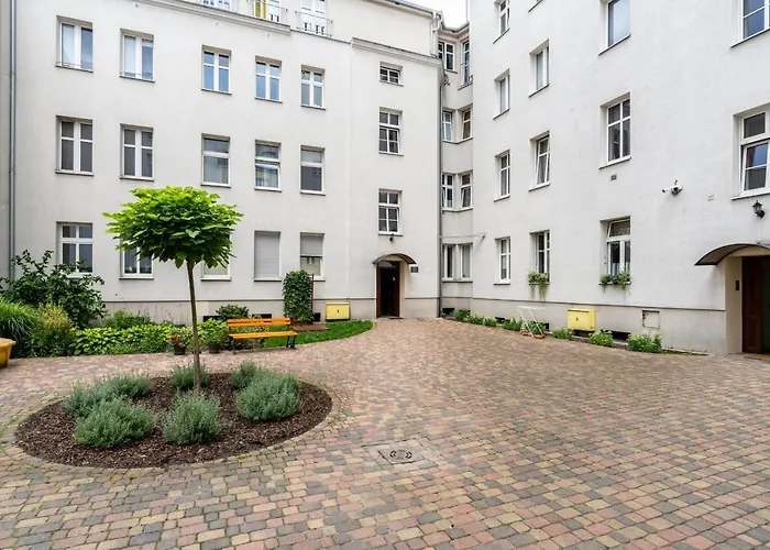 Bright And Cosy In By Renters Апартаменты *