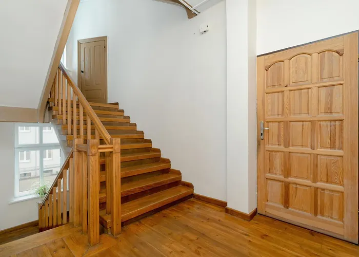 Bright And Cosy In By Renters *